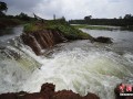 海口一水庫發(fā)生外溢 近千畝農(nóng)田被淹沒 (3)