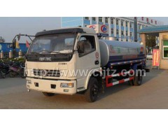 湖北程力東風(fēng)多利卡灑水車 灑水車實(shí)物圖片-- 湖北程力專用汽車制造有限公司