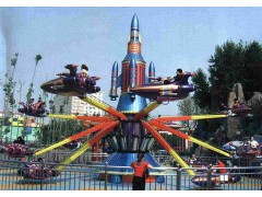 供應(yīng)自控飛機(jī),滎陽(yáng)豫星廠家直銷,十年品質(zhì)專業(yè)生產(chǎn)-- 滎陽(yáng)市豫星游樂(lè)設(shè)備廠