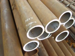 陜西大口徑厚壁矩形鋼管 異形鋼管方鋼廠家恒興達鋼管最專業-- 陜西西安恒興達鋼管有限公司大口徑無縫鋼管銷售