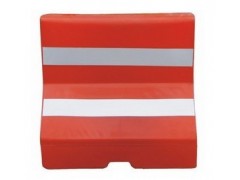 天辰交通設施工程專業批發各種水馬-- 陜西天辰交通設施工程有限公司銷售部業務中心