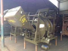 供應(yīng)鄭州廣東佛山JG320加重底盤(pán)實(shí)心拖輪提升式攪拌機(jī)-- 鄭州市興隆建筑機(jī)械有限公司銷售部