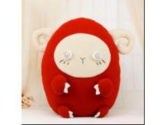 手工布偶首選布丁多多手工布偶店的呆羊抱枕！-- 煙臺(tái)藍(lán)石頭文化創(chuàng)意有限公司