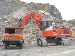 邦立CED650-6挖掘機駕駛室價格-- 武漢邁通挖掘機配件有限公司