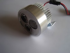 濟南哪里的LED電動車摩托車通用9W大燈12V-85V通用價格便宜？-- 濟南天眾玖商貿有限公司