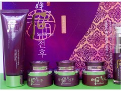 南寧嬋后仙柔丹津化妝品代理商，嬋后五合一仙柔丹津-- 廣西南寧市護(hù)膚精品化妝品公司銷售部