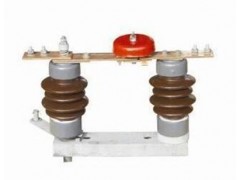 供應(yīng)GW4-10D/400A隔離開關(guān)首選【軒泰電氣】-- 樂清軒泰電氣科技公司