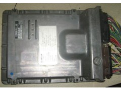 日立ZX230挖掘機電腦板批發(fā)-- 武漢邁通挖掘機配件有限公司