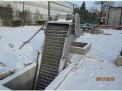 格柵除污機-- 上海沃爾德斯環保(集團）有限公司