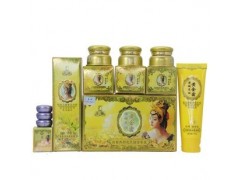 黃金霜化妝品怎么樣，黃金霜供應(yīng)商，黃金霜效果如何-- 廣西南寧市護(hù)膚精品化妝品公司銷售部