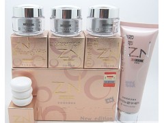 韓國正品左依右4件套，左依右多效嫩膚霜-- 廣西南寧市護膚精品化妝品公司銷售部