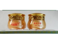 雪膚嬌蘭旗下東方古韻白里透紅二合一-- 廣西南寧市護(hù)膚精品化妝品公司銷售部