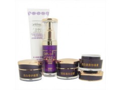 歌莉莎系列護(hù)膚品，歌莉莎白里透紅六合一-- 廣西南寧市護(hù)膚精品化妝品公司銷售部