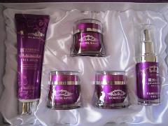 法國法娜詩美之花五件組合套裝，美之花嫩膚養(yǎng)顏組合-- 廣西南寧市護(hù)膚精品化妝品公司銷售部