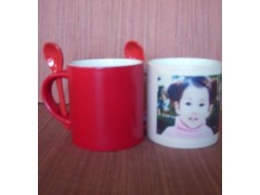 會變色的杯子_魔術杯有毒嗎？-- 恒鼎數碼影像科技