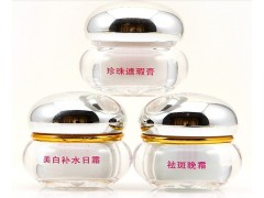 正品花韻雪肌霜三合一，白里透紅花韻雪肌霜-- 廣西南寧市護膚精品化妝品公司銷售部