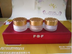 臺灣菲芭菲嫩白透紅三件套，菲芭菲由廣州蝶貝蕾化妝品出品-- 廣西南寧市護膚精品化妝品公司銷售部