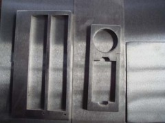 沖壓件去毛刺設備-- 青島凱德機械廠拉絲拋光覆膜機