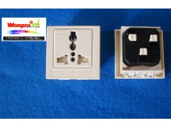 神鷺穩不落電器專業批發各種英卡入式BSF-R4S一位多用途安全插座-- 廈門神鷺穩不落電器有限公司