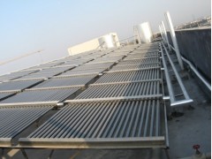 鄭州太陽能熱水工程-- 河南新能源應用技術研究推廣中心