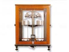 上海良平精密標準天平TG520B-- 上海測振儀儀表有限公司嘉定分公司