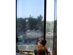 深圳建筑玻璃貼膜 隔熱防爆膜 防曬遮陽膜 防紫外線膜-- 深圳凱兆興環?？萍加邢薰? class=
