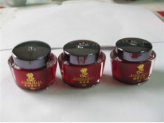 靚嘉麗中草藥祛斑霜三合一，香港靚嘉麗化妝品-- 廣西南寧市護膚精品化妝品公司銷售部