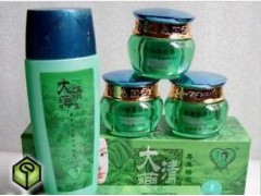 正品大清藥王嫩膚養顏三合一，大清藥王嫩膚霜-- 廣西南寧市護膚精品化妝品公司銷售部