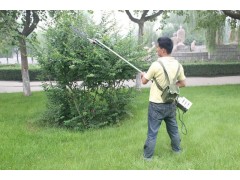 石家莊哪里有做電動葡萄樹修剪機,價格多少?-- 石家莊綠華機械科技有限公司