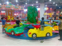 新型游樂設(shè)施水陸戰(zhàn)車豫星廠家直銷-- 滎陽市豫星游樂設(shè)備廠