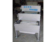 供應(yīng)淄博陶瓷原料磁選機(jī)-- 淄博坤達(dá)磁電科技有限公司除鐵設(shè)備銷售處