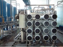 西安大型工業反滲透純凈水設備西安電廠用大型純凈水設備-- 西安活力水處理設備有限責任公司