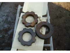 發電廠，汽輪機廠等鍋爐電站輔機設備耐磨消耗配件。-- 青島鑫泉鑄鋼加工廠