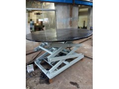 廠家直銷可跟客戶需求定制升降舞臺伸縮舞臺-- 泰興市盛江液壓機械經營部