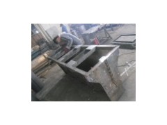 供應各種道路隔離墩鋼模具-- 清苑縣中閻莊明亮模具機械加工廠