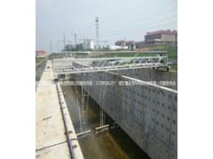 行車式虹吸泥機-- 都江堰春雨華環保科技有限公司