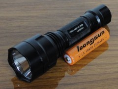 強光手電筒 LX-8015A-- 東莞市龍興光電科技有限公司