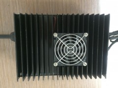 安潤樸新能源物流車 車載充電機 3.3KW-- 南京安潤樸新能源科技有限公司