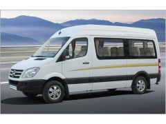 南京金龍 D11商務通勤客車 價格低大實惠-- 北京遠程汽車商貿有限公司