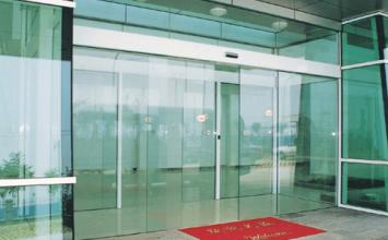 臨沂卷簾門維修，臨沂維修卷簾門 5555118-- 臨沂玻璃門卷簾門電動門維修有限公司