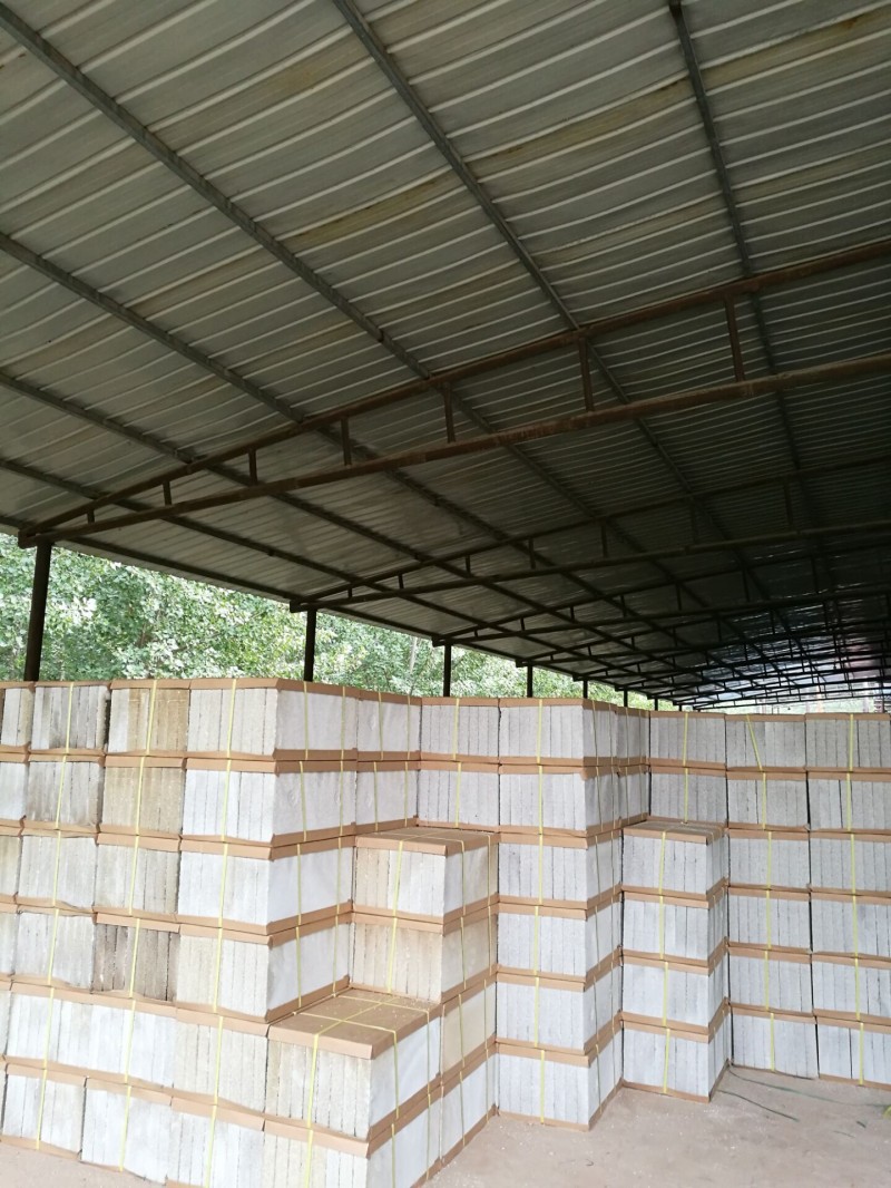 供應無錫蘇州南通無機不燃保溫板-- 常州綠能保溫科技有限公司