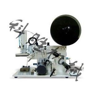 承德科勝半自動方瓶貼標機|罐頭瓶貼