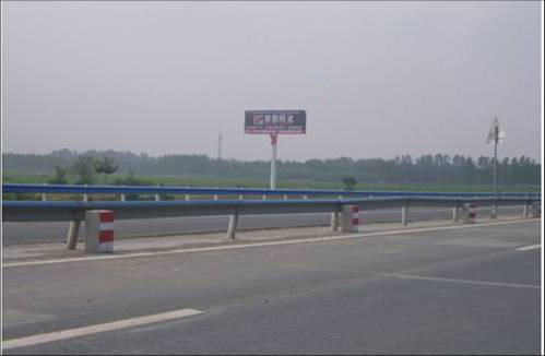京珠高速（許昌------駐馬店）-- 河南省豪來市政園林工程有限公司