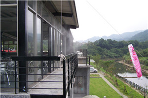 戶外餐廳酒吧人造霧噴霧降溫設備-- 深圳通寶環境技術有限公司