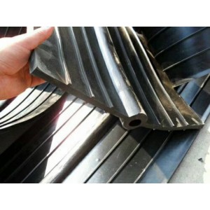 青浦區邊墻式中埋止水帶焊接