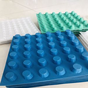 云南塑料排水板/2公分車庫排水板土工布供應-- 泰安市程源排水工程材料有限公司