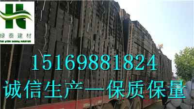 合肥2公分高強車庫排水板廠家|安徽價格-- 泰安市澤瑞土工材料有限公司