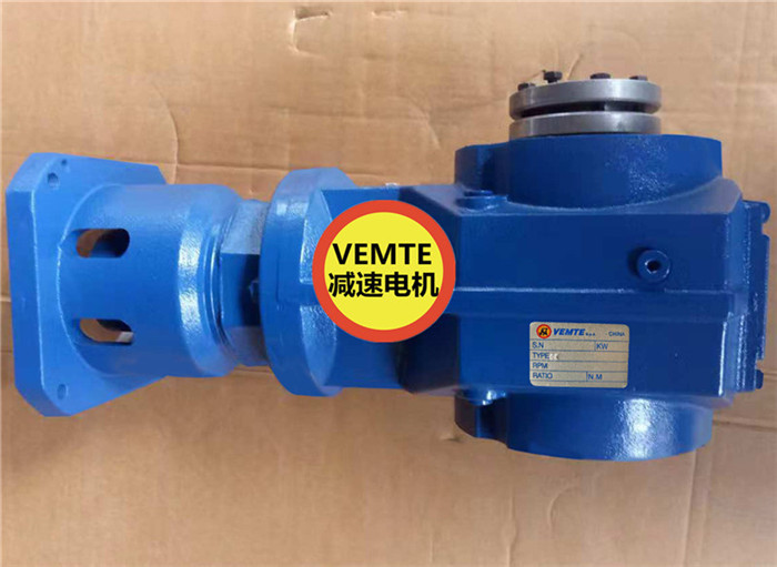 電機(jī)螺旋錐齒輪減速機(jī)KA67YEJ71M4,KA77YEJ8-- 滄州昶岳管道工程有限公司