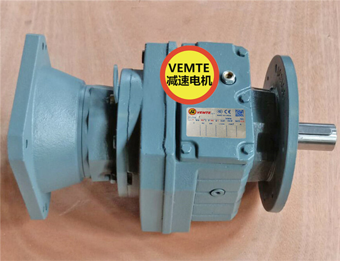 住友重機(jī)械減速機(jī),VEMTE減速機(jī)RF57YVP112M4-- 上海冠頂工業(yè)設(shè)備有限公司