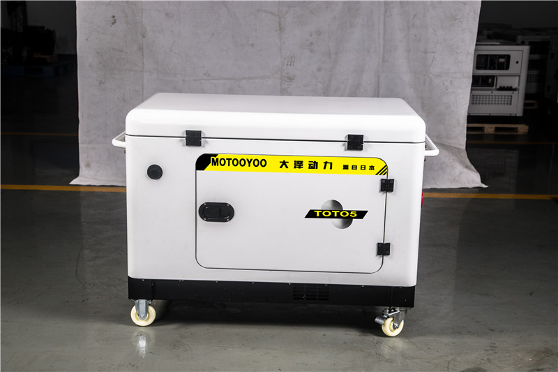 電啟動(dòng)小型8千瓦靜音汽油發(fā)電機(jī)-- 上海豹羅實(shí)業(yè)有限公司